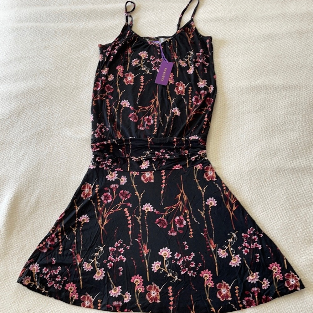 Cute summer dress, NWT